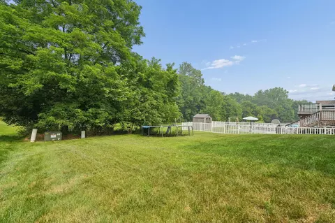 Exterior - 1751 Declaration Dr W, Lancaster, OH 43130 photo 7 of 7
