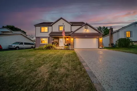 2445 Clover Blossom Ct, Grove City, OH 43123