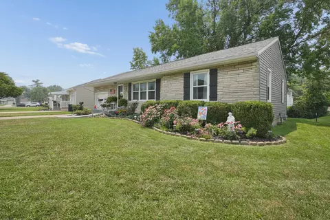 Exterior - 1735 Wacker Dr, Lancaster, OH 43130 photo 5 of 11
