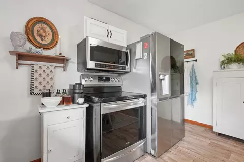 Kitchen - 1735 Wacker Dr, Lancaster, OH 43130 photo 2 of 5