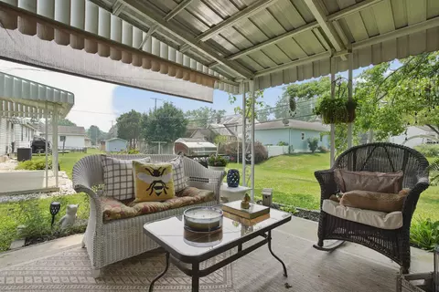 Exterior - 1735 Wacker Dr, Lancaster, OH 43130 photo 7 of 11