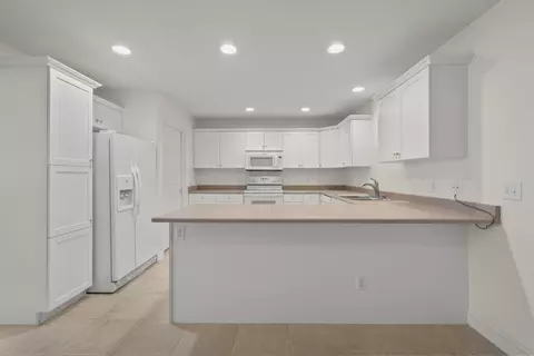 Kitchen - 103 Dixon St, Edison, OH 43320 photo 2 of 4
