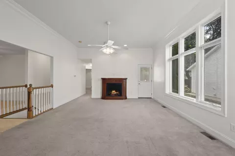 Living - 103 Dixon St, Edison, OH 43320 photo 2 of 4