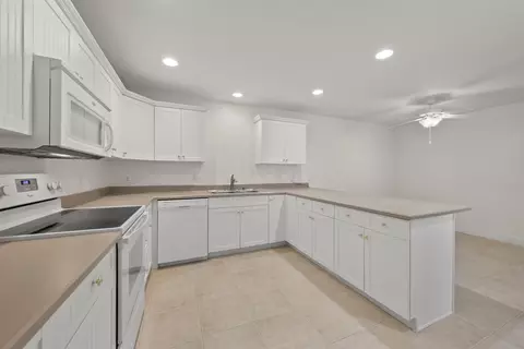 Kitchen - 103 Dixon St, Edison, OH 43320 photo 3 of 4