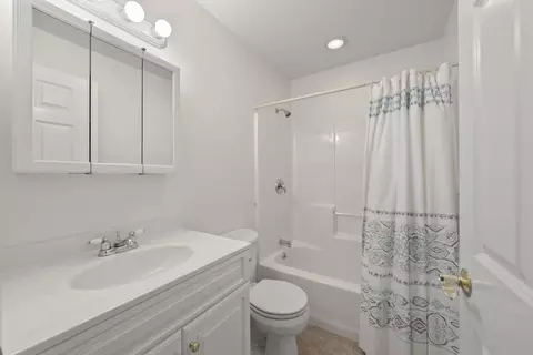 Bath - 103 Dixon St, Edison, OH 43320 photo 4 of 4