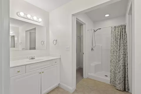 Bath - 103 Dixon St, Edison, OH 43320 photo 3 of 4