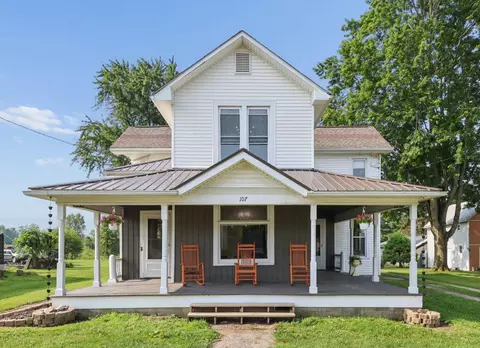 107 W High St, Ashley, OH 43003