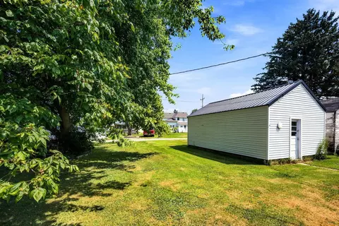 Exterior - 623 Cooper St, Kenton, OH 43326 photo 9 of 15