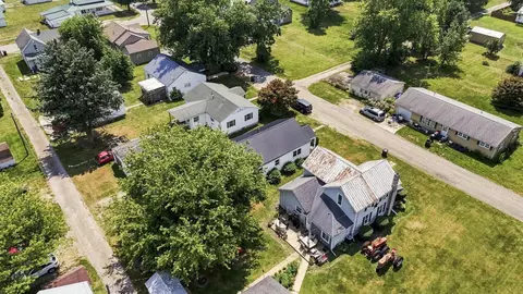View/Area - 623 Cooper St, Kenton, OH 43326 photo 8 of 13