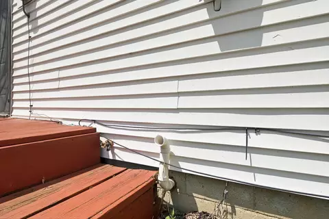 Exterior - 623 Cooper St, Kenton, OH 43326 photo 4 of 15