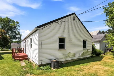 Exterior - 623 Cooper St, Kenton, OH 43326 photo 13 of 15