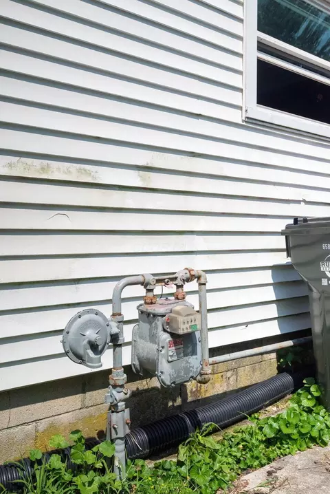 Exterior - 623 Cooper St, Kenton, OH 43326 photo 14 of 15