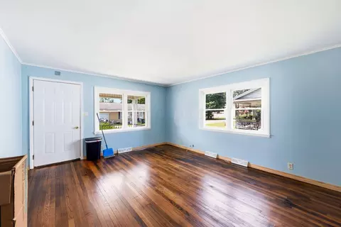 Living - 623 Cooper St, Kenton, OH 43326 photo 4 of 4