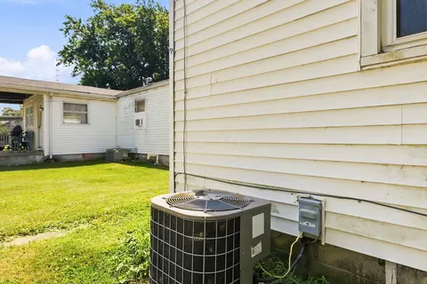 Exterior - 623 Cooper St, Kenton, OH 43326 photo 12 of 15