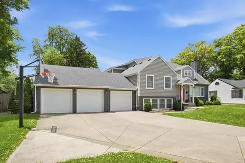 Exterior - 505 S Broadmoor Blvd, Springfield, OH 45504 photo 2 of 8