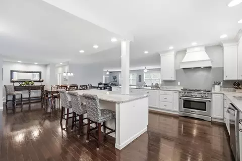 Kitchen - 505 S Broadmoor Blvd, Springfield, OH 45504 photo 2 of 4