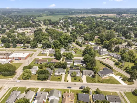 View/Area - 832 Pershing Dr, Circleville, OH 43113 photo 7 of 10