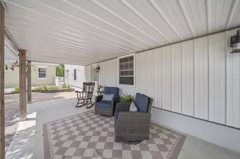 Exterior - 832 Pershing Dr, Circleville, OH 43113 photo 15 of 25