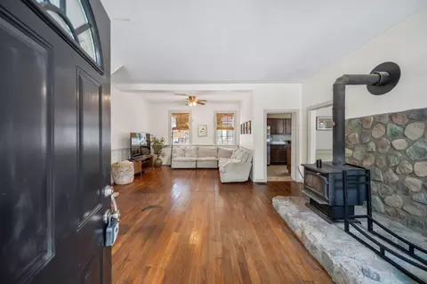 Entry Way - 832 Pershing Dr, Circleville, OH 43113 photo 1 of 11