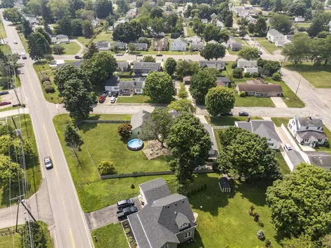 View/Area - 832 Pershing Dr, Circleville, OH 43113 photo 9 of 10