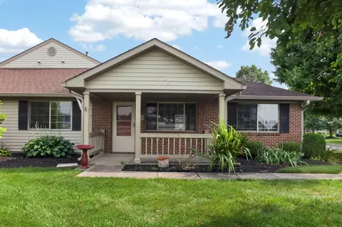 38 Northpointe Ln, Newark, OH 43055