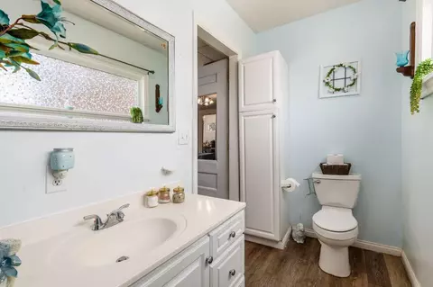 Bath - 142 E Main St, Newark, OH 43055 photo 1 of 3