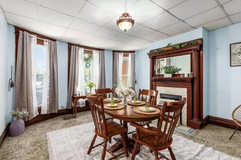 Dining - 142 E Main St, Newark, OH 43055 photo 2 of 3