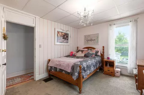 Bedroom - 142 E Main St, Newark, OH 43055 photo 6 of 7