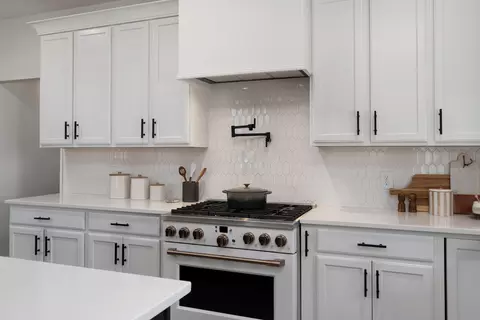 Kitchen - 7308 Concord Rd, Delaware, OH 43015 photo 3 of 5