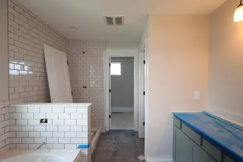 Bath - 3928 Maize View Dr, Powell, OH 43065 photo 2 of 3