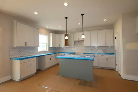 Kitchen - 3928 Maize View Dr, Powell, OH 43065 photo 2 of 3