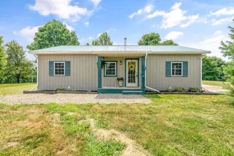 2621 Larimore Rd, Mount Vernon, OH 43050