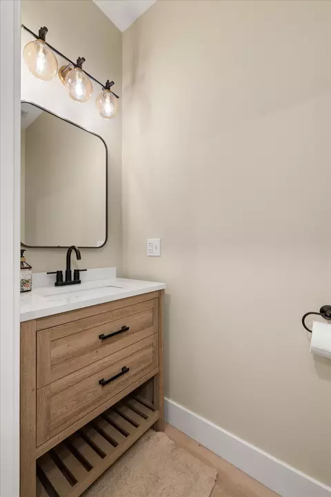 Bath - 1327 S Trimble Rd, Mansfield, OH 44907 photo 1 of 6