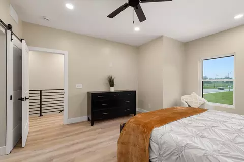 Bedroom - 1327 S Trimble Rd, Mansfield, OH 44907 photo 3 of 5