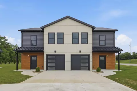Exterior - 1327 S Trimble Rd, Mansfield, OH 44907 photo 4 of 4