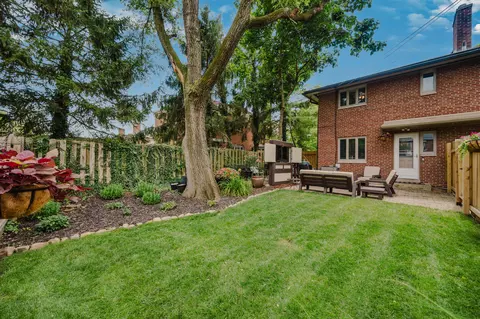 1966 Northwest Blvd, Columbus, OH 43212