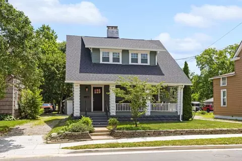 3227 Columbus St, Grove City, OH 43123