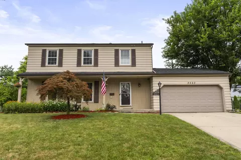 3503 Castleton St, Grove City, OH 43123