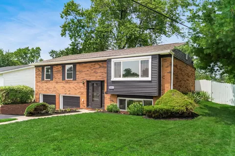 2902 Manola Dr, Columbus, OH 43209