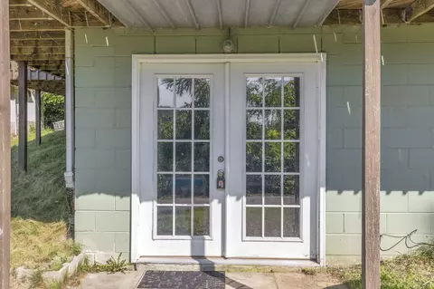 Exterior - 3158 Eckert Rd SE, Lancaster, OH 43130 photo 3 of 8