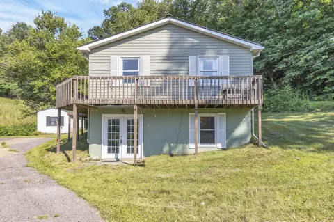Exterior - 3158 Eckert Rd SE, Lancaster, OH 43130 photo 1 of 8