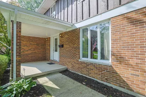 2727 Wellsford Ln, Springfield, OH 45503 photo 3