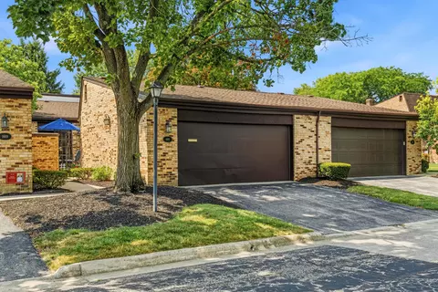 1691 Arlingate Dr N, Upper Arlington, OH 43220