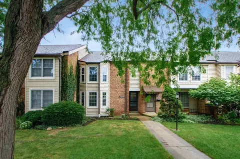 1679 Saint Albans Ct #22-79, Columbus, OH 43220
