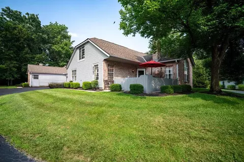 1275 Villa Oaks Ct, Columbus, OH 43230