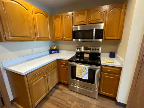 Kitchen - 1235 Dunhurst St, Circleville, OH 43113 photo 3 of 4