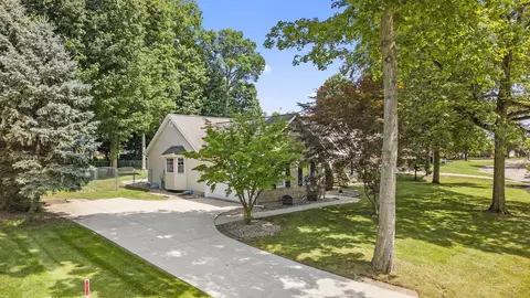Exterior - 5510 Taywell Ct, Springfield, OH 45503 photo 10 of 10