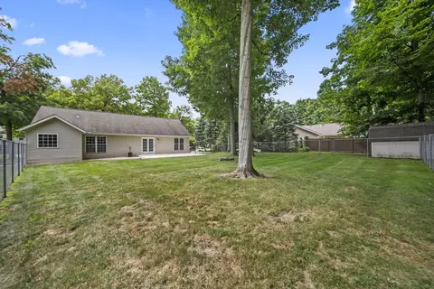 Exterior - 5510 Taywell Ct, Springfield, OH 45503 photo 5 of 10