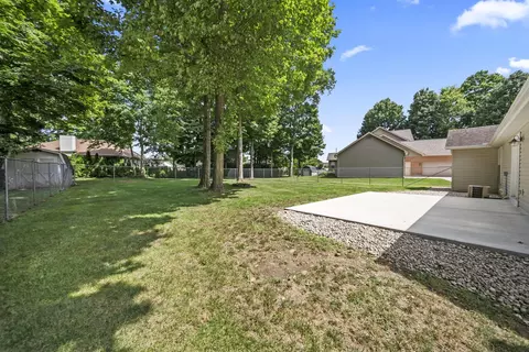 Exterior - 5510 Taywell Ct, Springfield, OH 45503 photo 3 of 10
