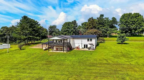 Exterior - 9110 Four Mile Rd, Jackson, OH 45640 photo 2 of 12